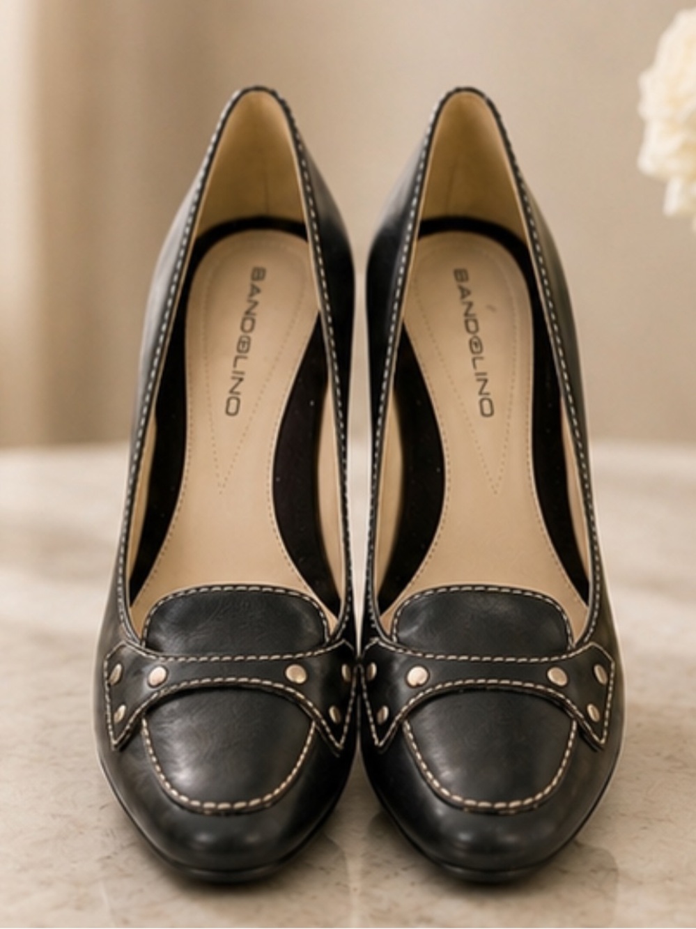 Bandolino Black Leather Dress Pumps